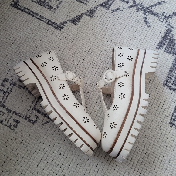 Anthro Elvio Zanon Platform Mary Jane Loafers Floral Cut Out - Picture 4 of 16